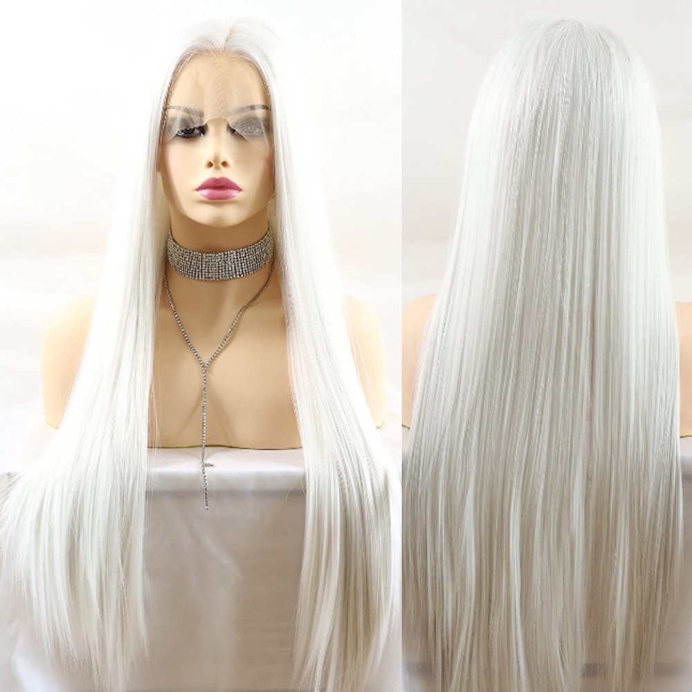 - 💫 24” WHITE STRAIGHT LACE FRONT WIG *NEW*
…